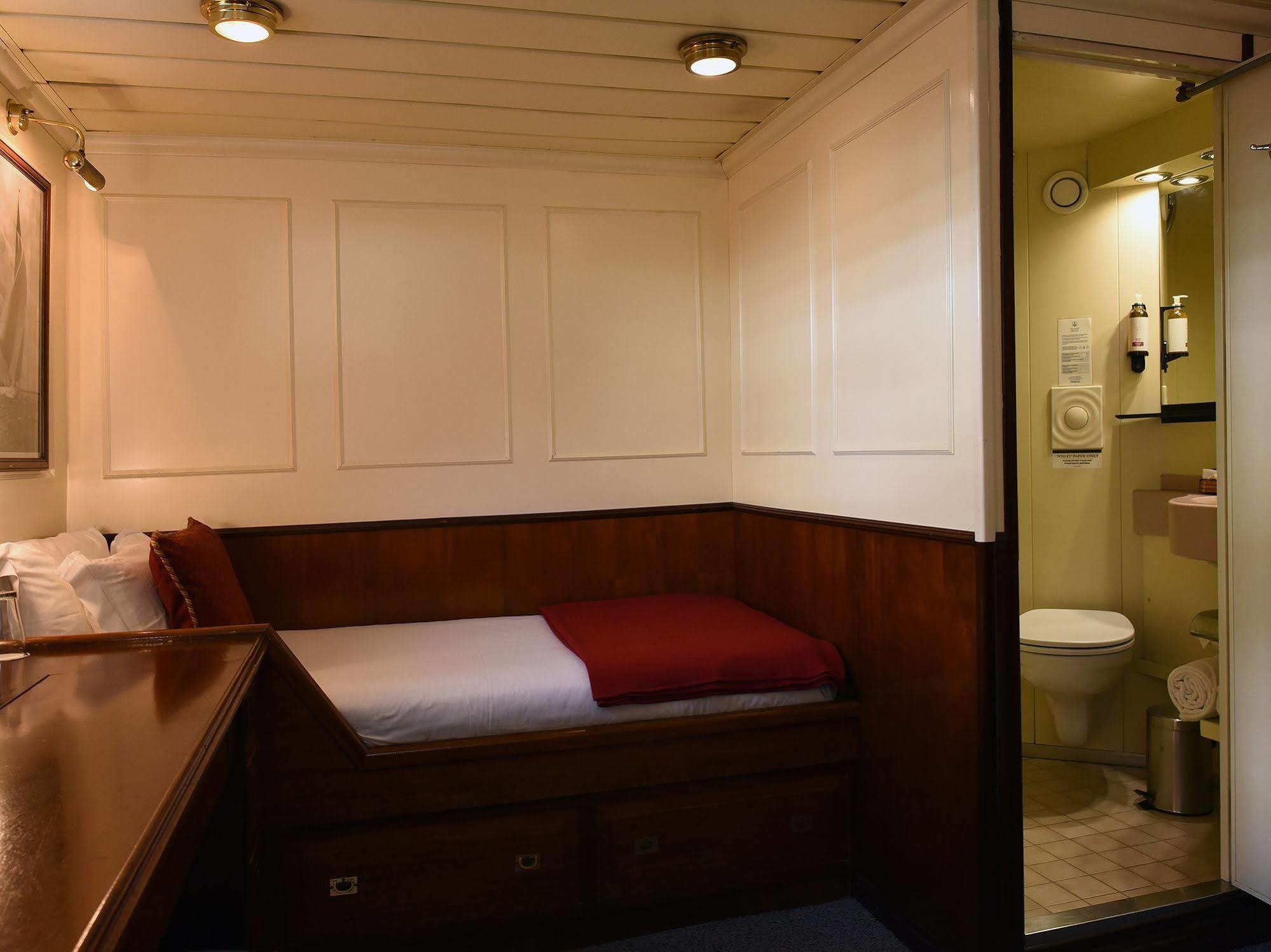 Invicta Ribeira Boat Hotel OOporto Extérieur photo
